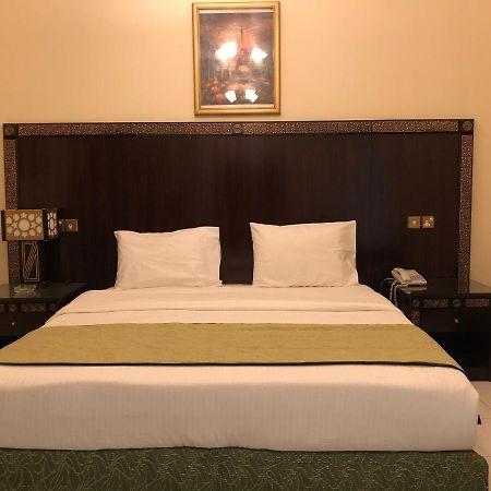 New Royal Mark Hotel Apartments ดูไบ ภายนอก รูปภาพ