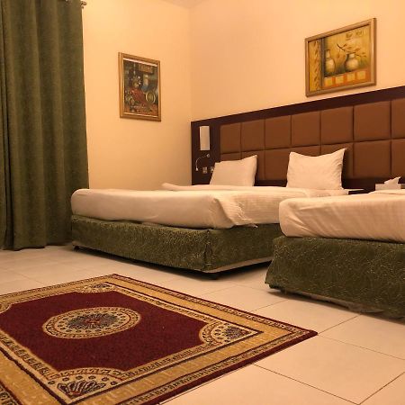 New Royal Mark Hotel Apartments ดูไบ ภายนอก รูปภาพ