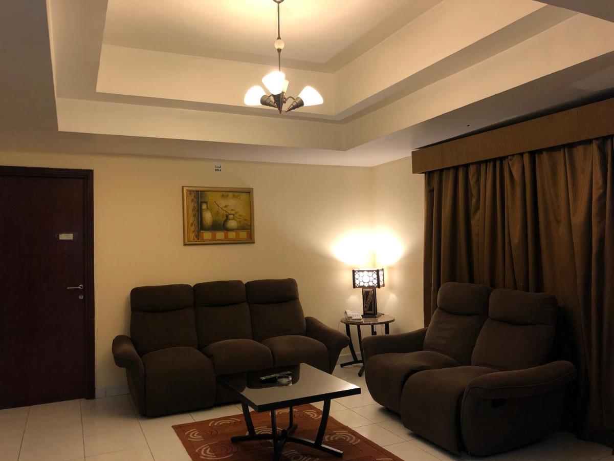 New Royal Mark Hotel Apartments ดูไบ ภายนอก รูปภาพ